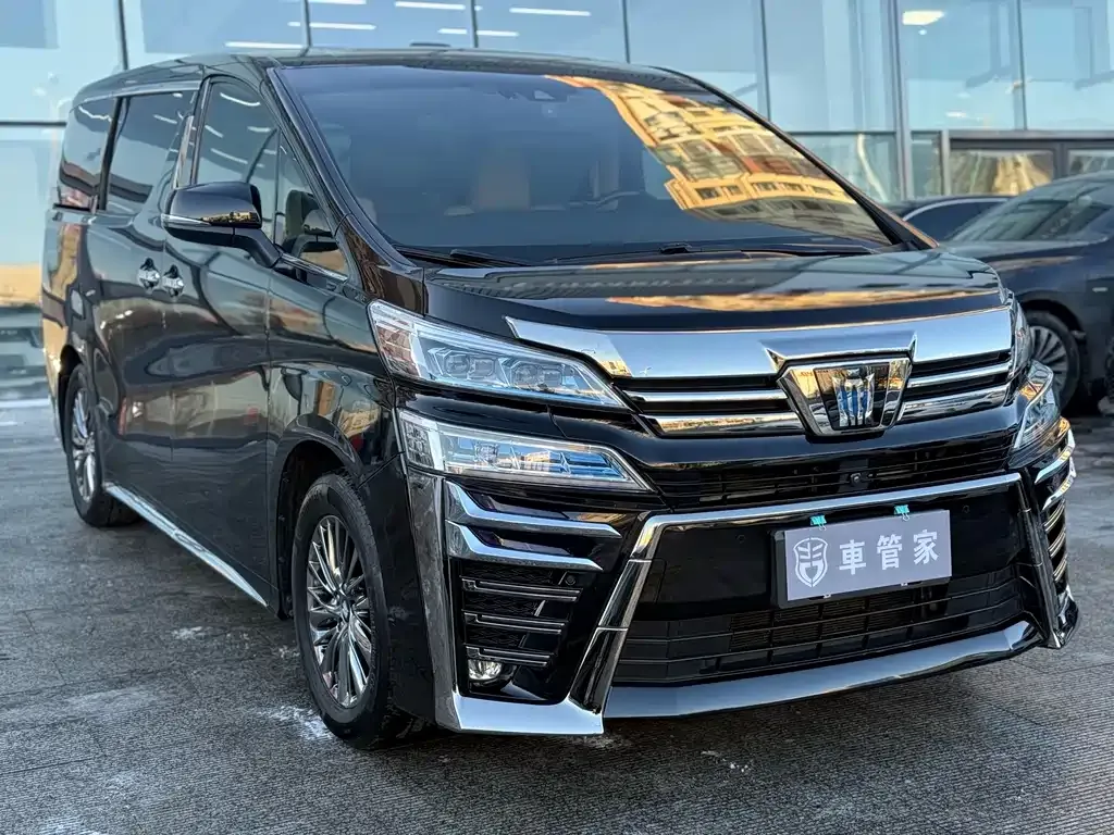 Toyota Vellfire — фото 7