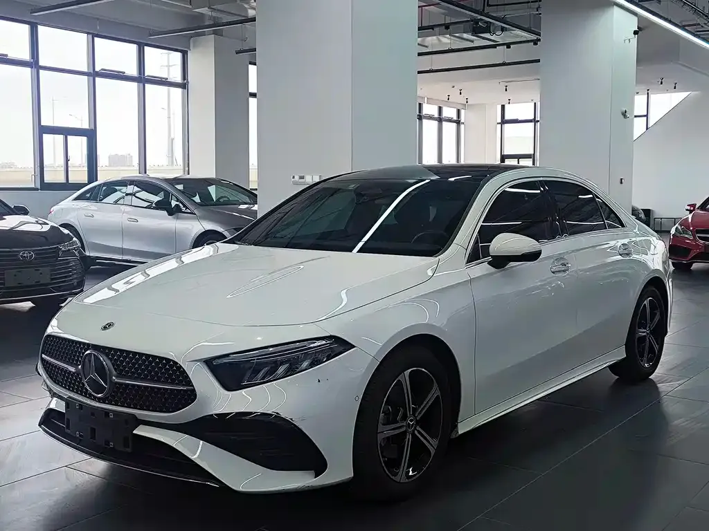 Mercedes-Benz A-Class — фото 1