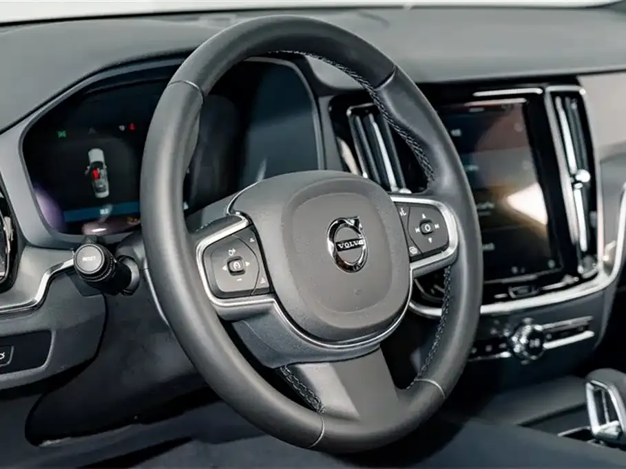 Volvo S60 2025 из CN, фото 10