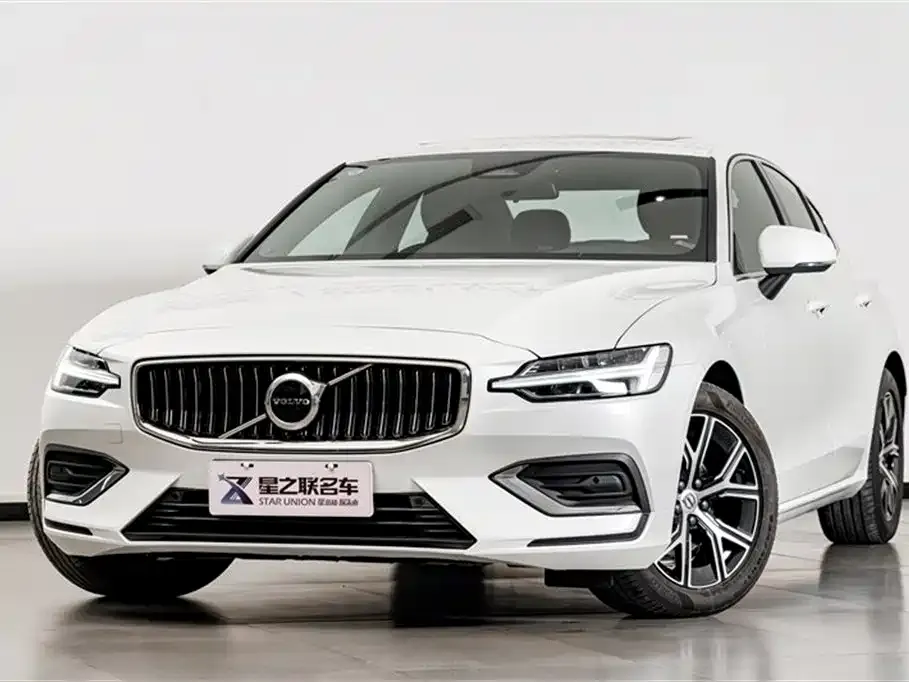 Volvo S60 2025 из CN, фото 8