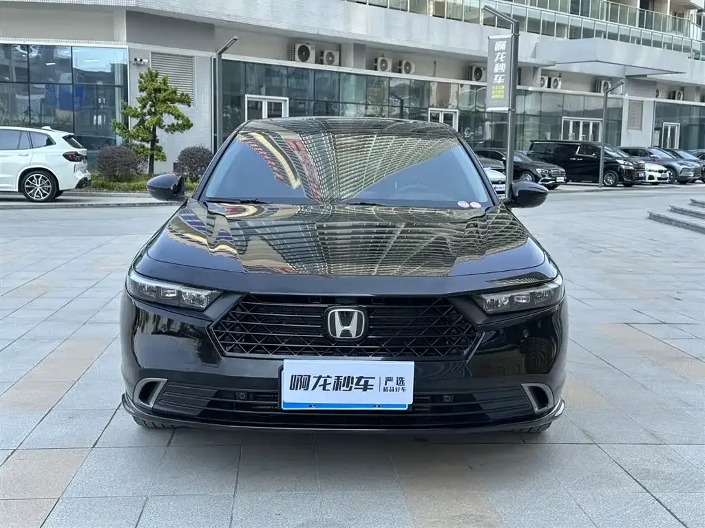 Honda Accord — фото 9