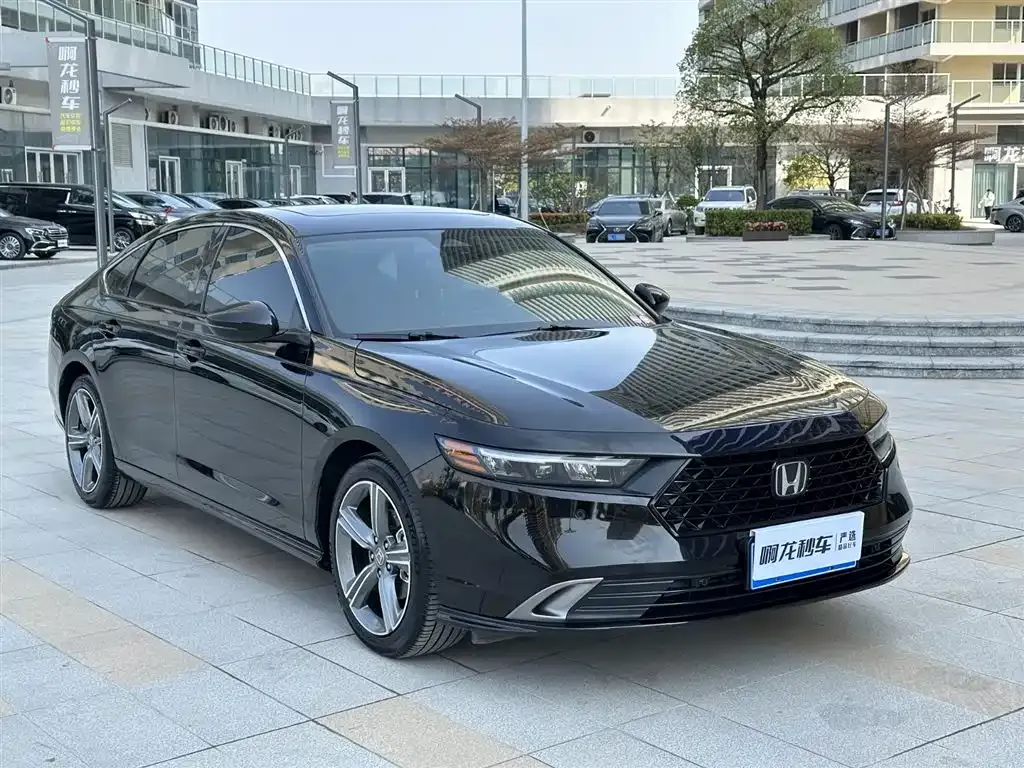 Honda Accord — фото 7