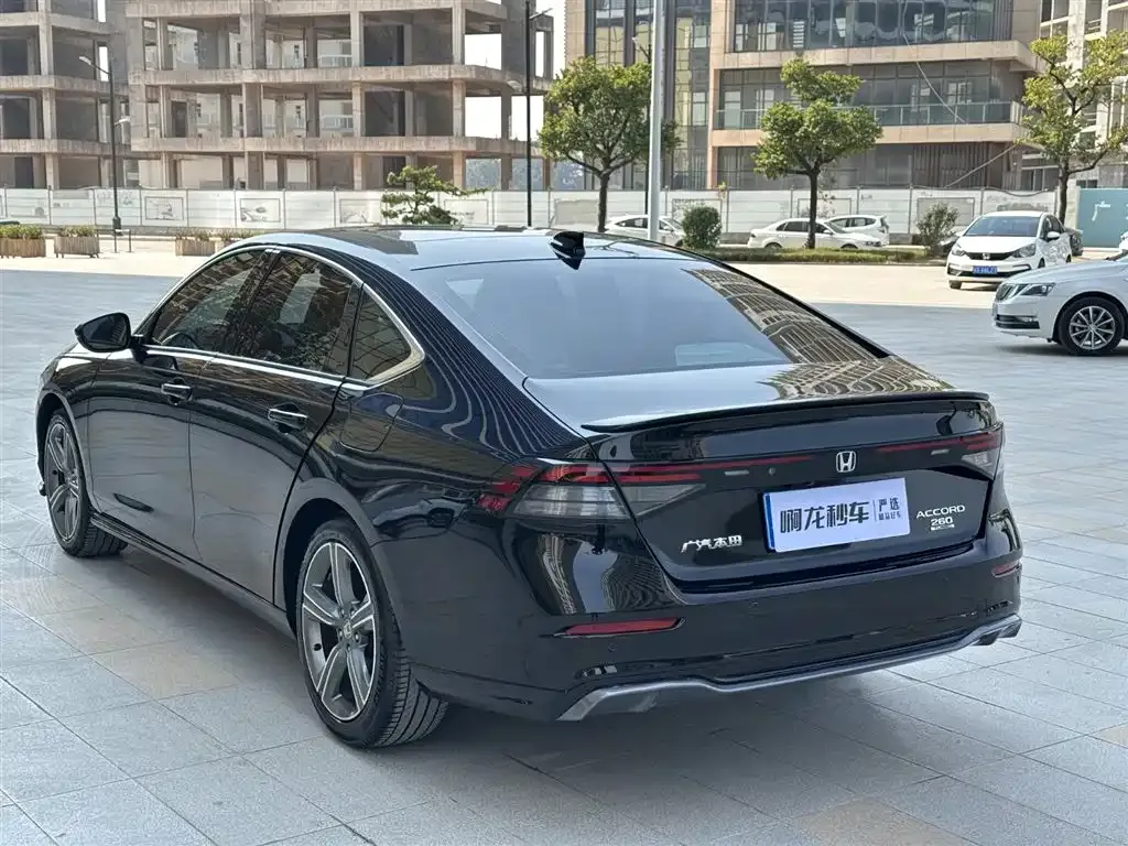 Honda Accord — фото 5