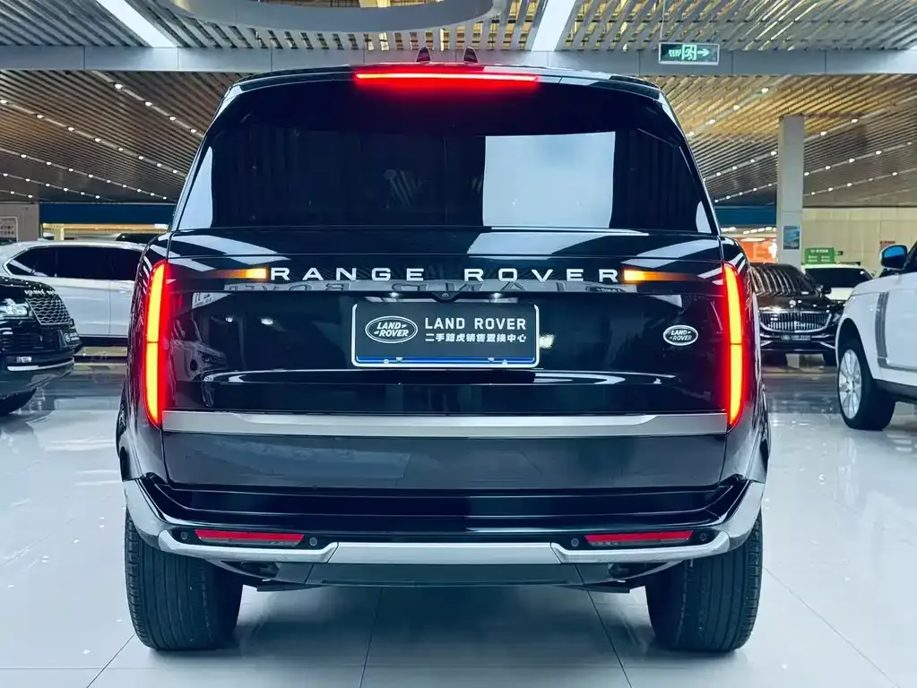 Land Rover Range Rover 2024 из CN, фото 3