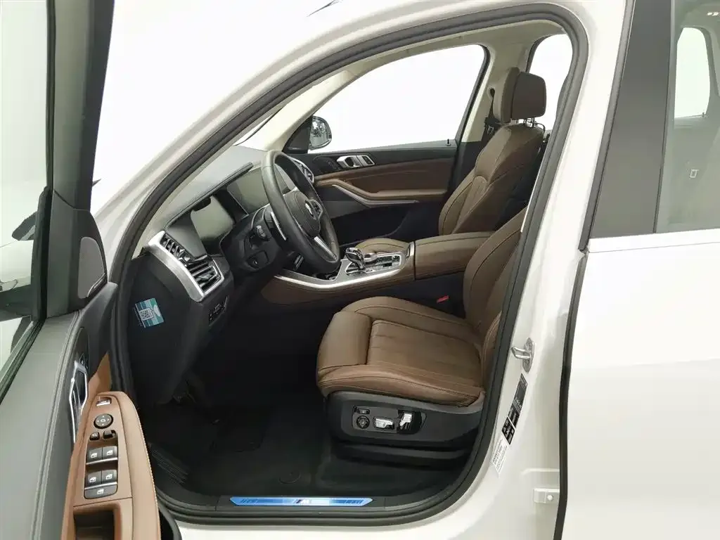 BMW X5 (Import) — фото 8