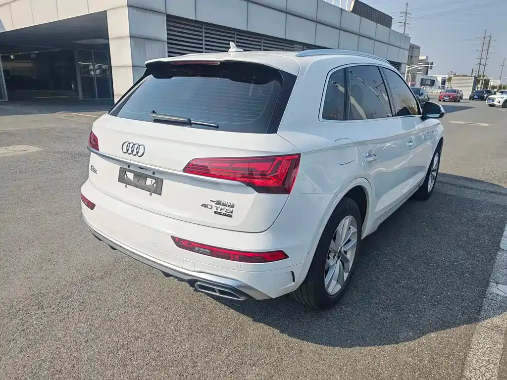 Audi Q5L 2022 из CN, фото 9