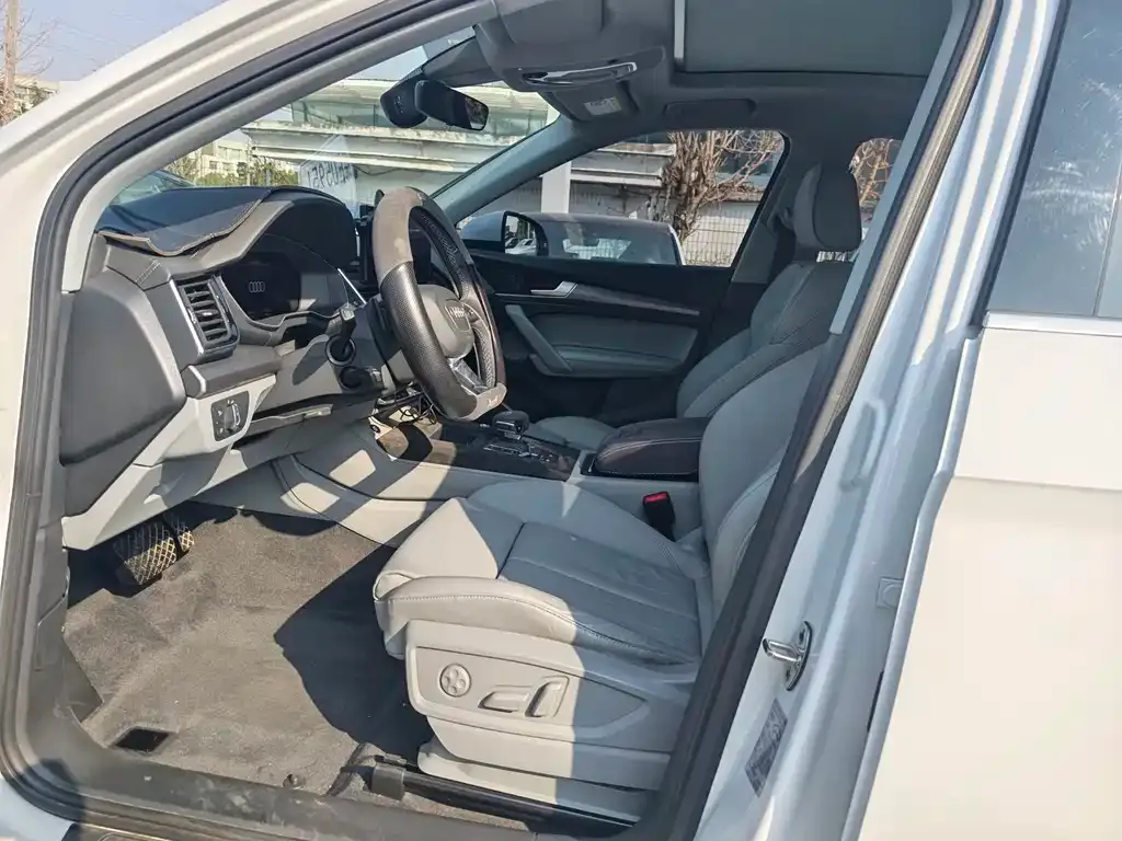 Audi Q5L 2022 из CN, фото 4