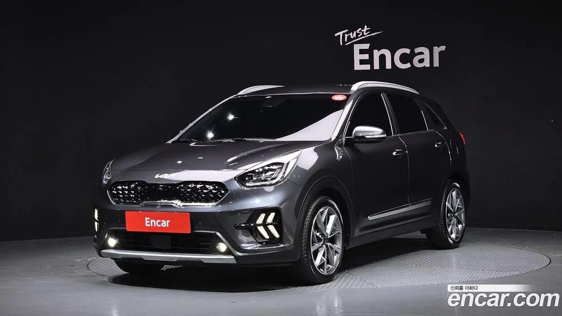 Kia Niro — фото 1