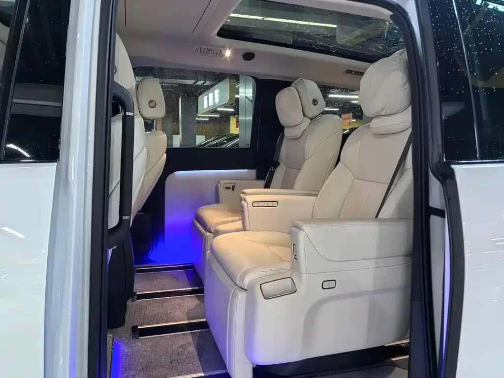Li Auto MEGA 2025 из CN, фото 2