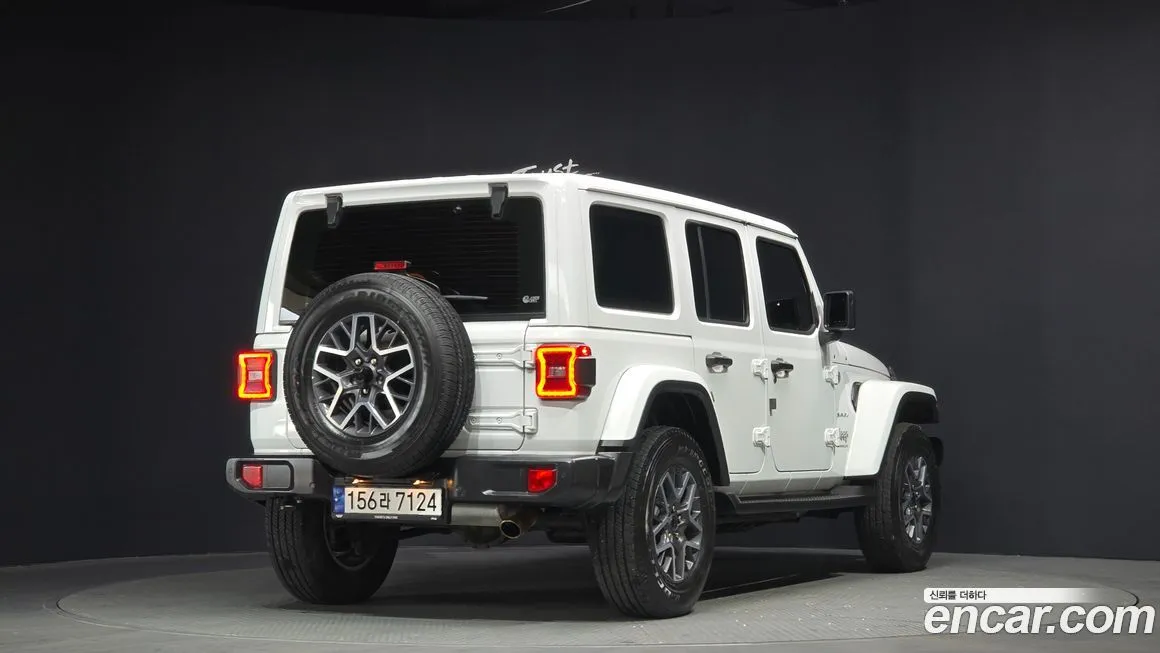 Jeep Wrangler 2024 из KR, фото 4
