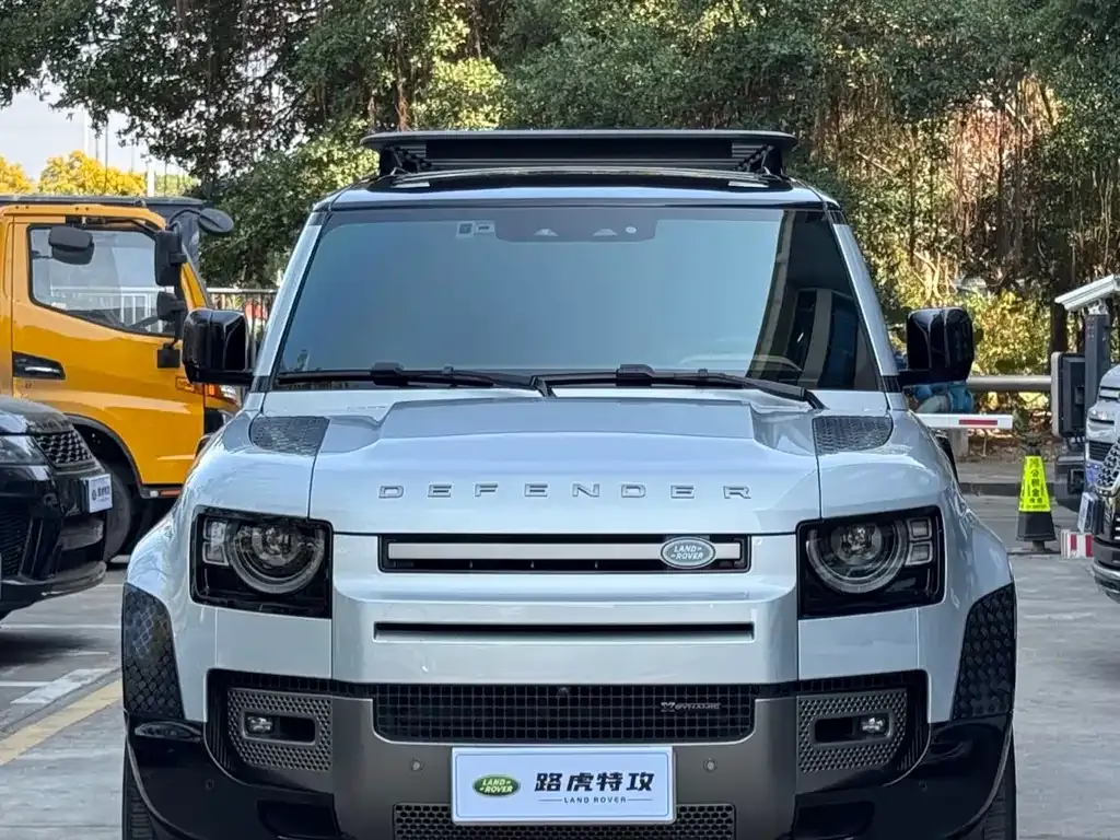 Land Rover Defender — фото 10