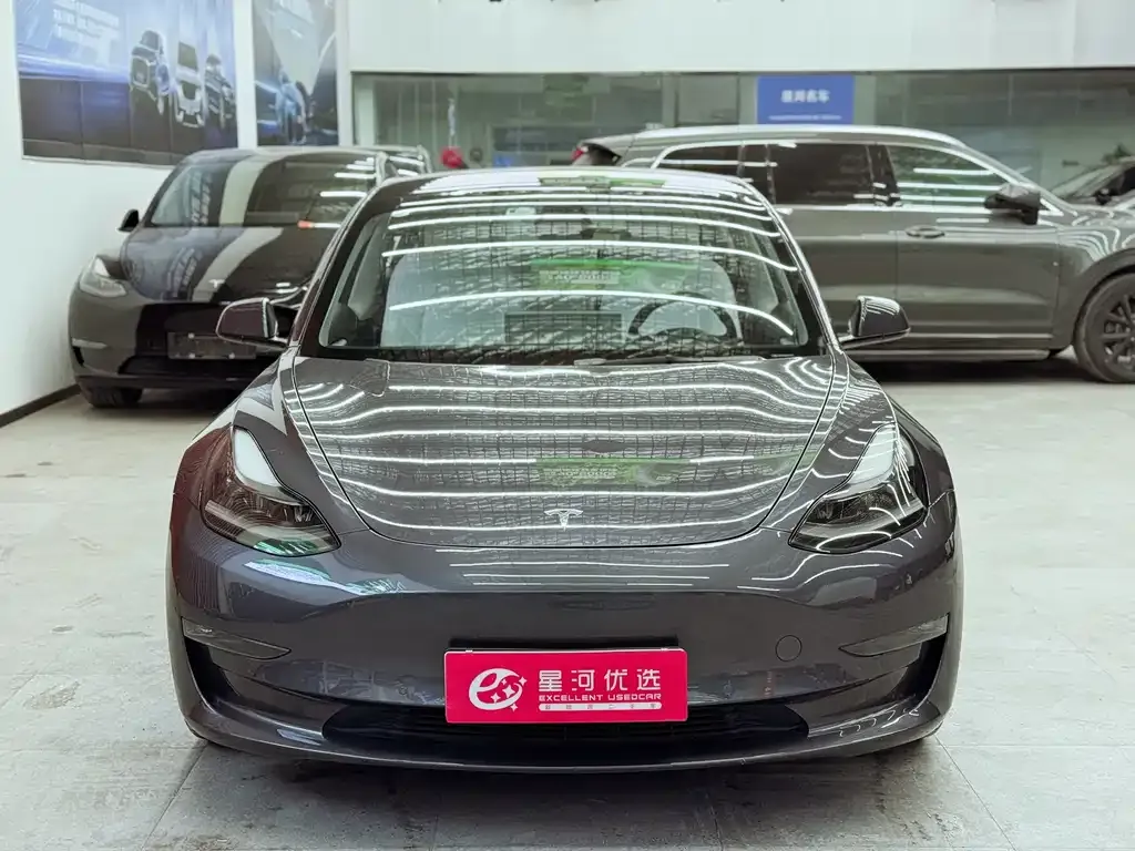 Tesla Model 3 — фото 4