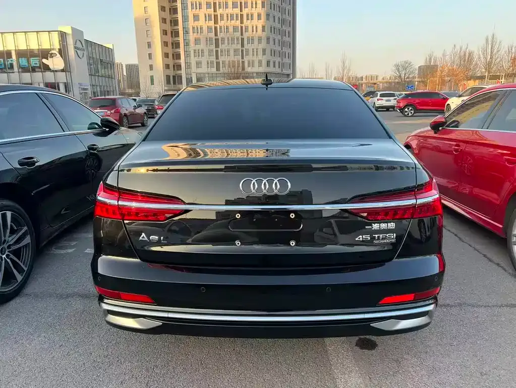 Audi A6L — фото 6