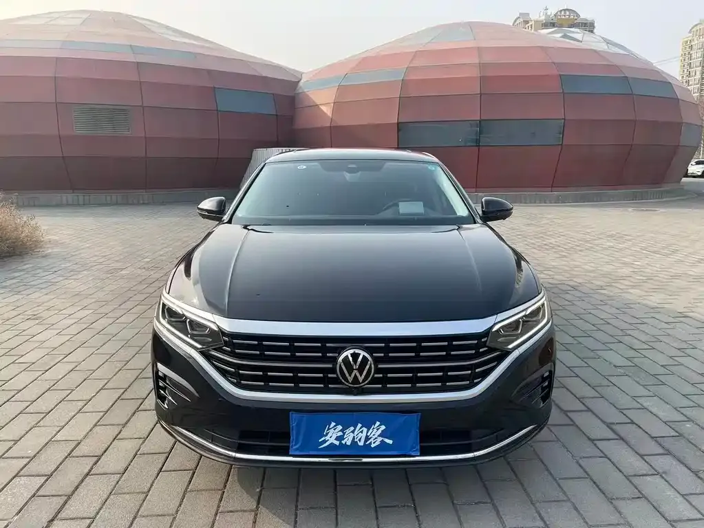 Volkswagen Passat — фото 2