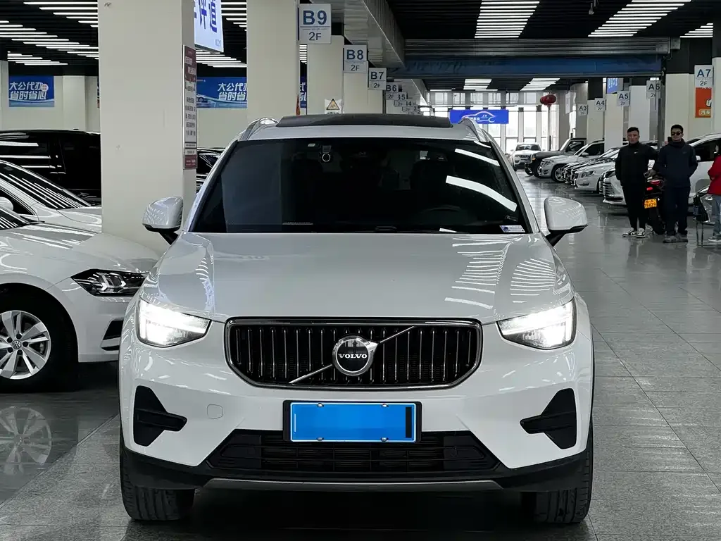 Volvo XC40 2023 из CN, фото 5