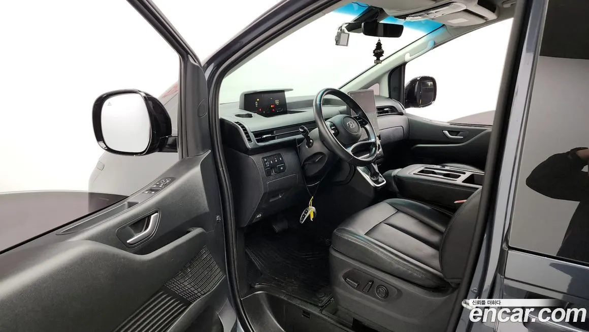 Hyundai Staria — фото 9