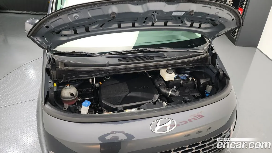 Hyundai Staria — фото 3
