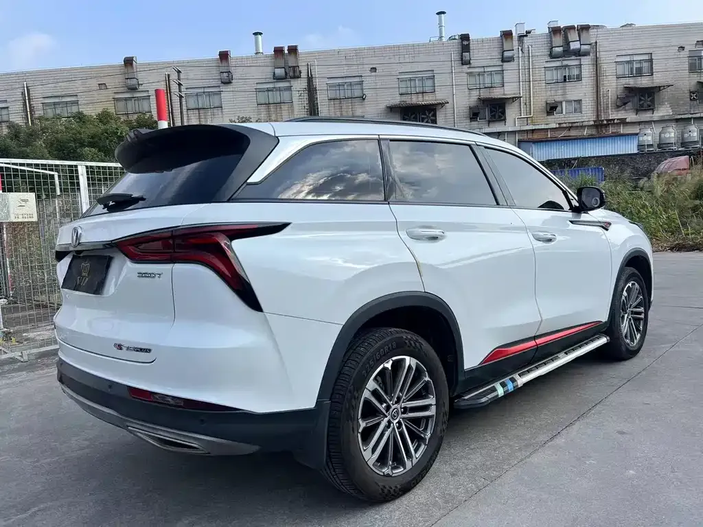 Changan CS75PLUS — фото 3