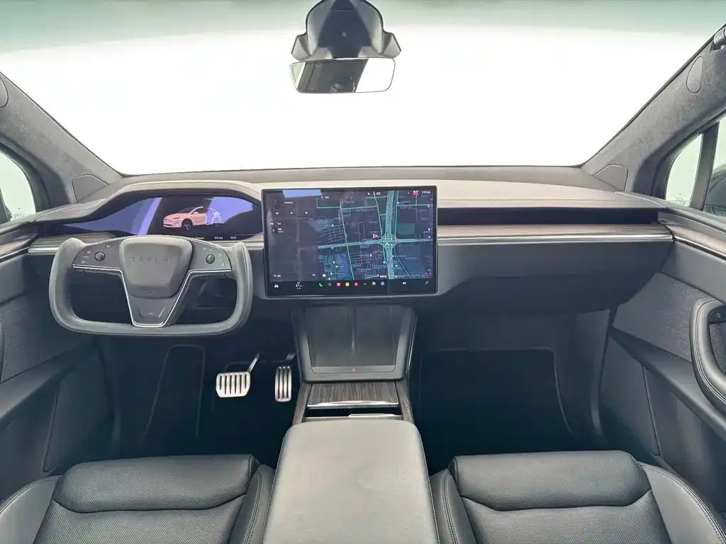 Tesla Model X — фото 4