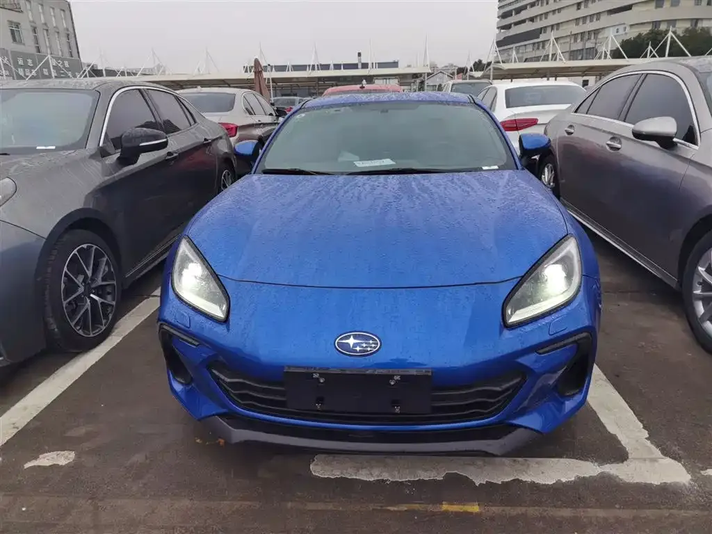 Subaru BRZ 2023 из CN, фото 6