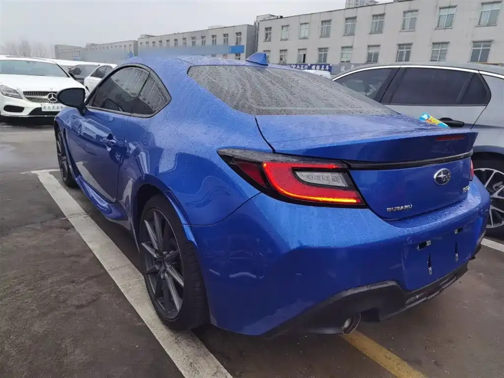 Subaru BRZ 2023 из CN, фото 8