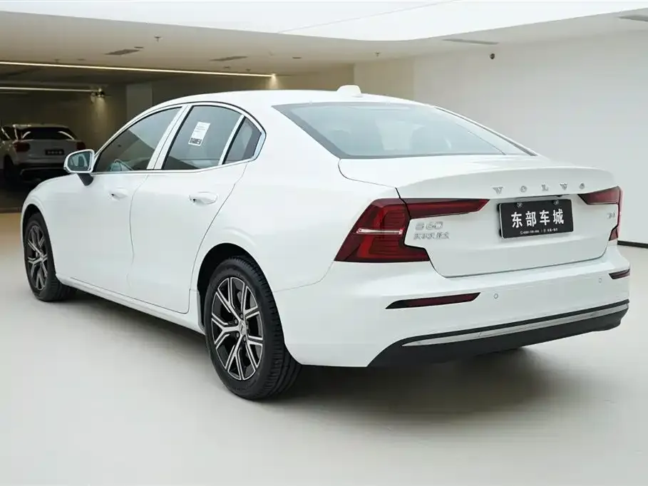 Volvo S60 2026 из CN, фото 6