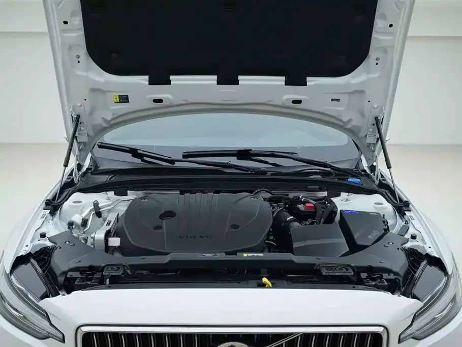 Volvo S60 2026 из CN, фото 10