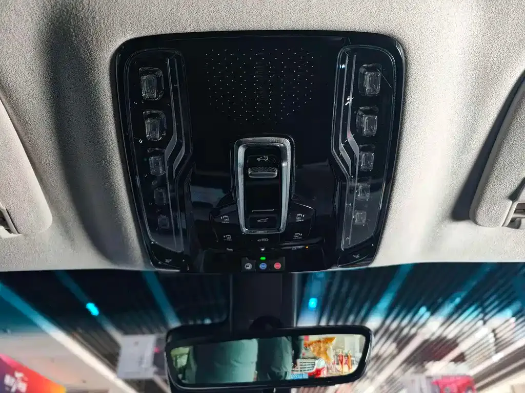 Buick Century 2023 из CN, фото 6