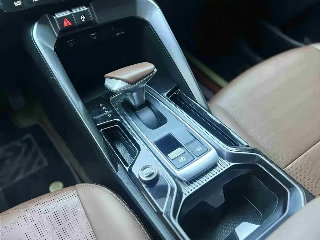 Kia Sportage 2024 из CN, фото 10