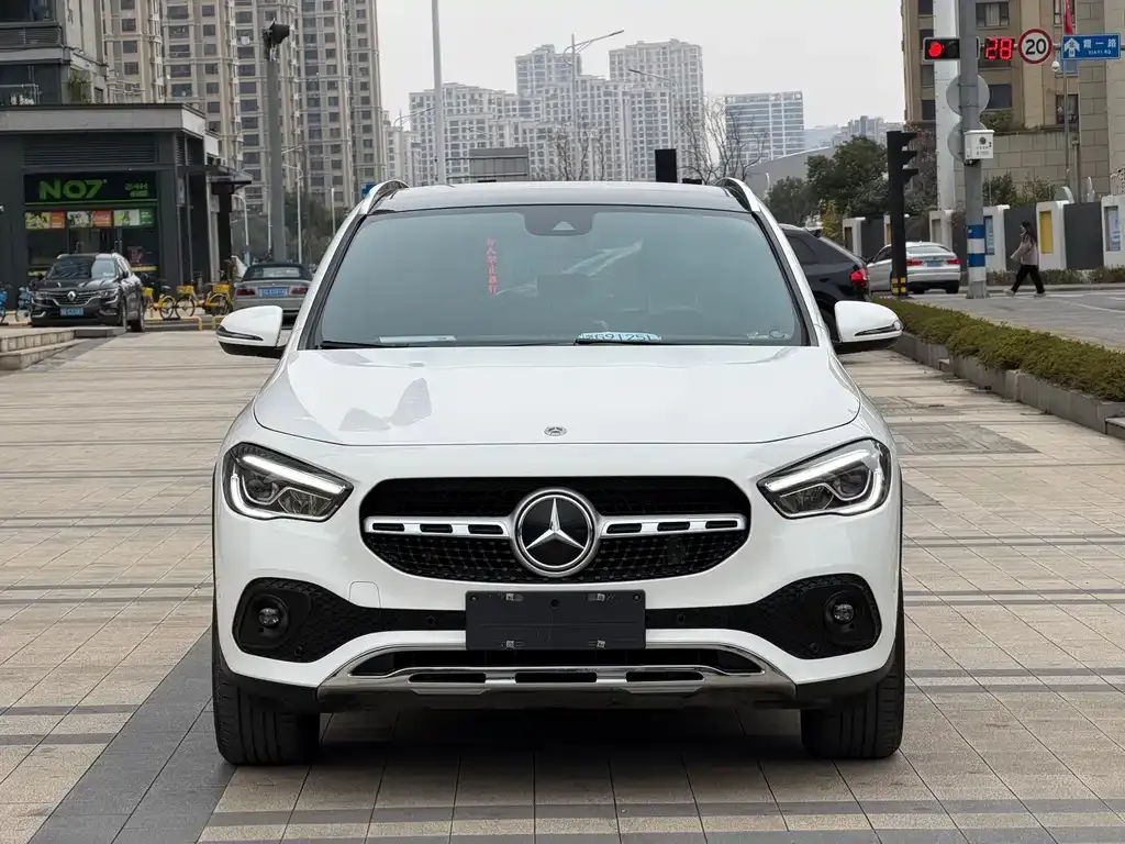 Mercedes-Benz GLA 2023 из CN, фото 3