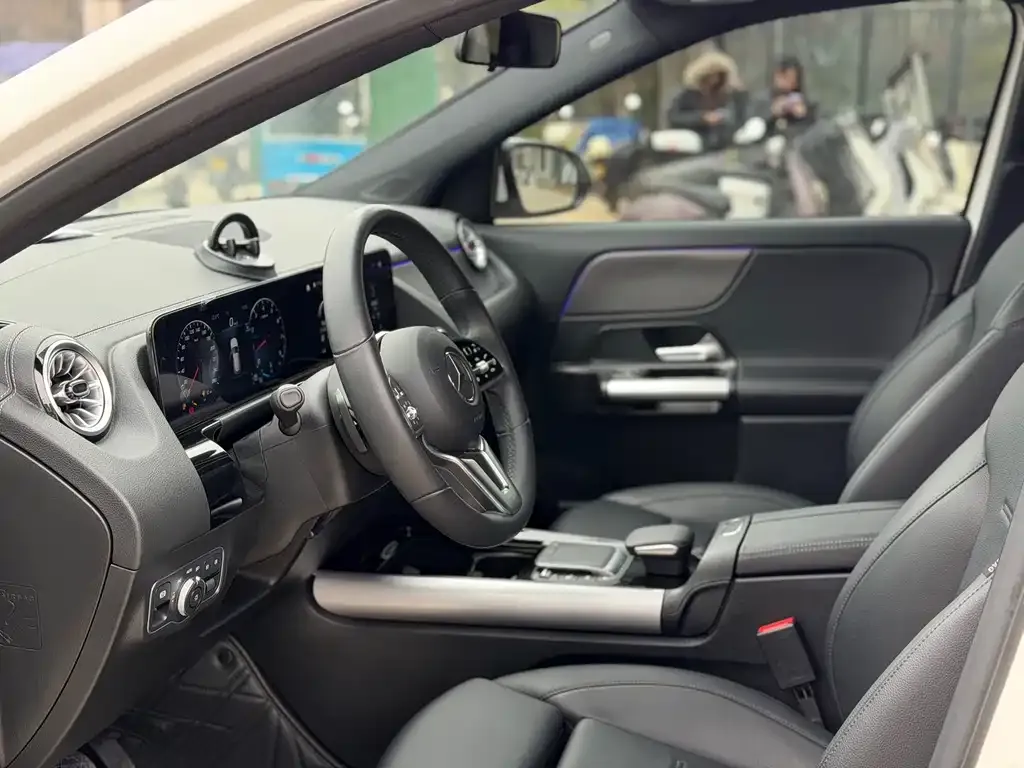 Mercedes-Benz GLA 2023 из CN, фото 2