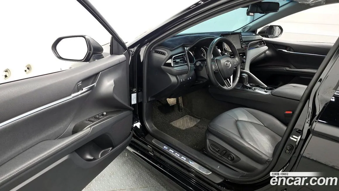 Toyota Camry 2023 из KR, фото 7