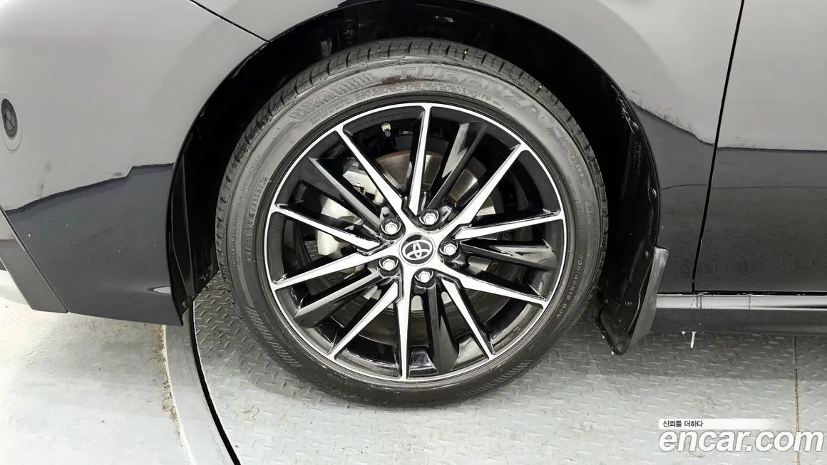 Toyota Camry 2023 из KR, фото 8