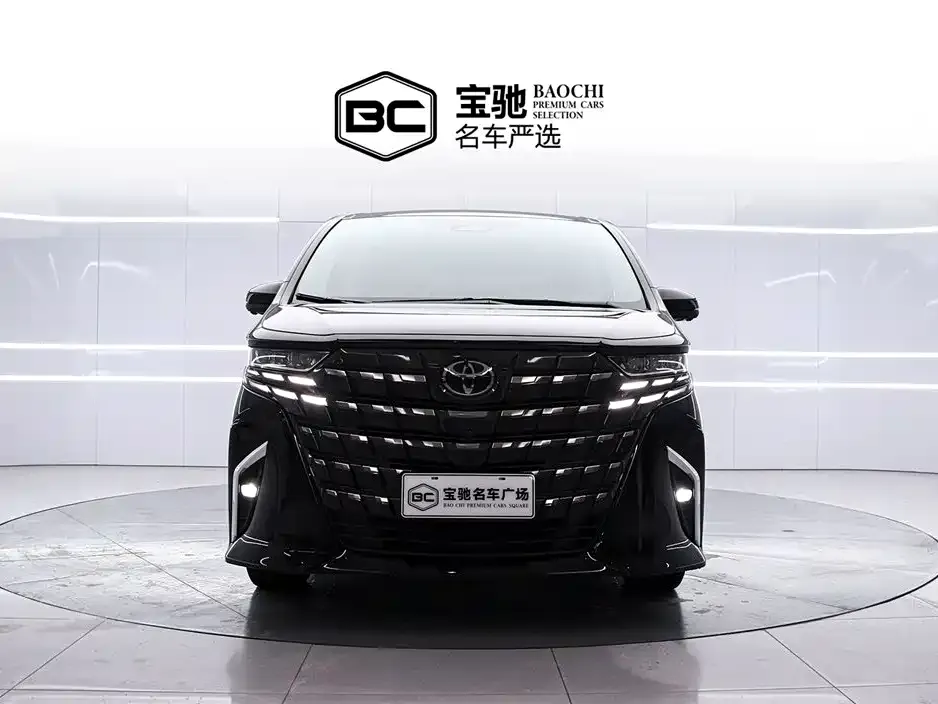 Toyota Alphard — фото 10