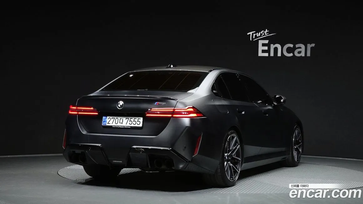 BMW M5 2025 из KR, фото 4