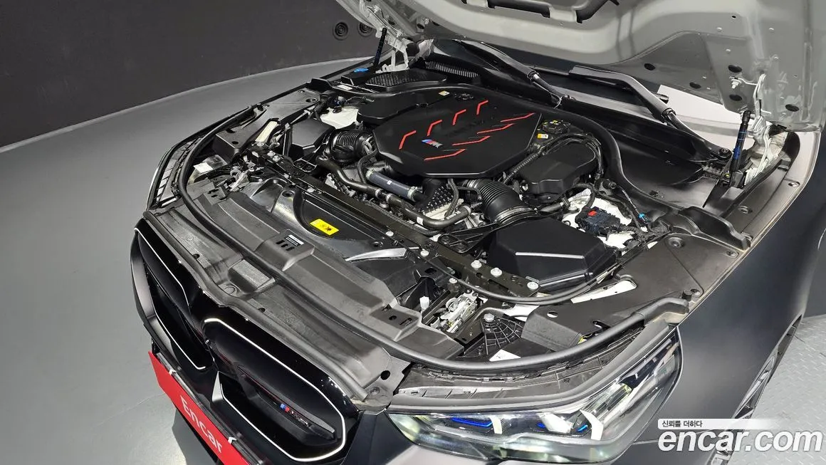 BMW M5 2025 из KR, фото 8