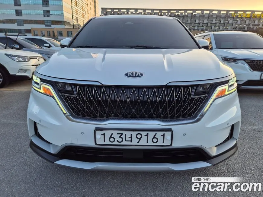 Kia Carnival — фото 1