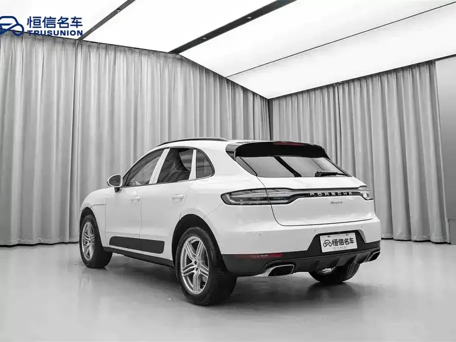Porsche Macan — фото 8
