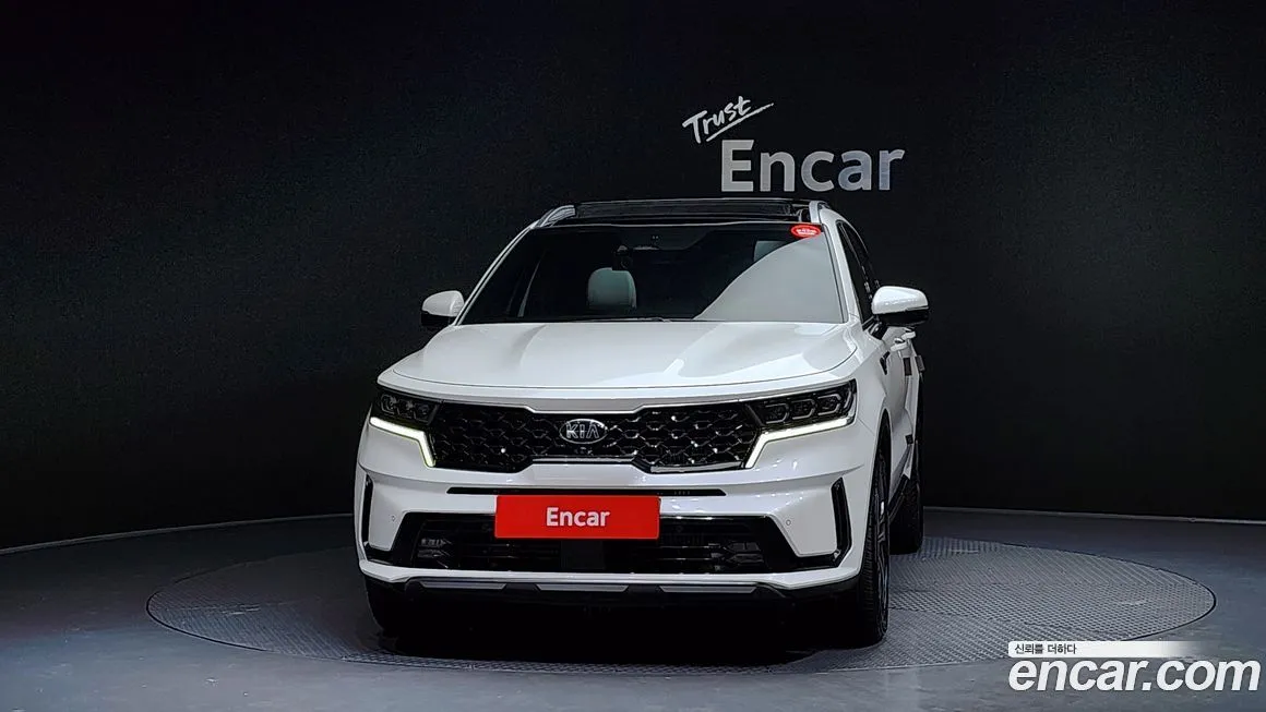 Kia Sorento — фото 6
