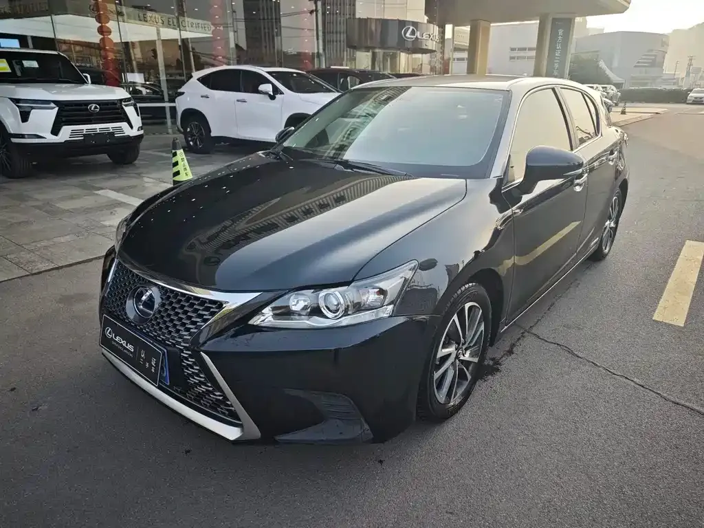 Lexus CT