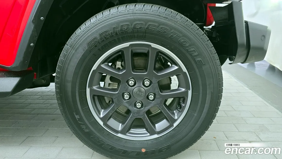 Jeep Wrangler 2021 из KR, фото 8