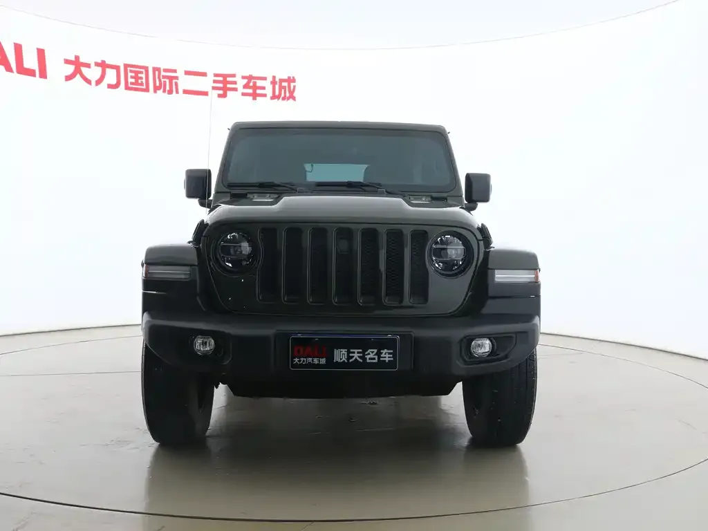 Jeep Wrangler — фото 5