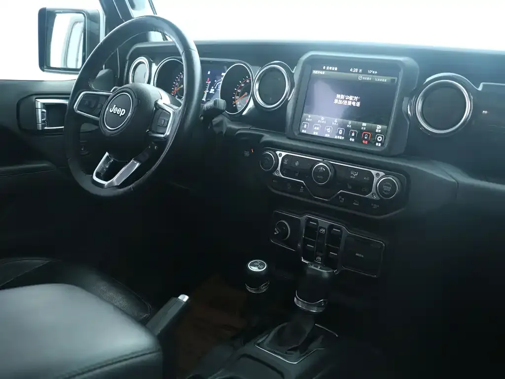 Jeep Wrangler — фото 2