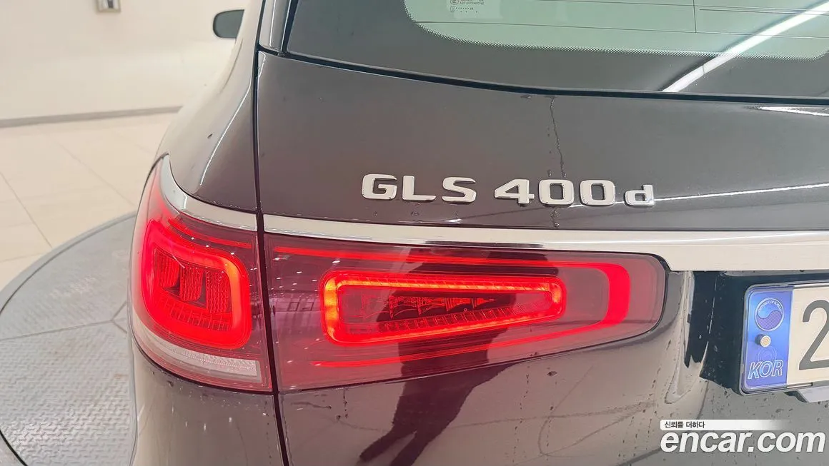Mercedes-Benz GLS-Class — фото 10