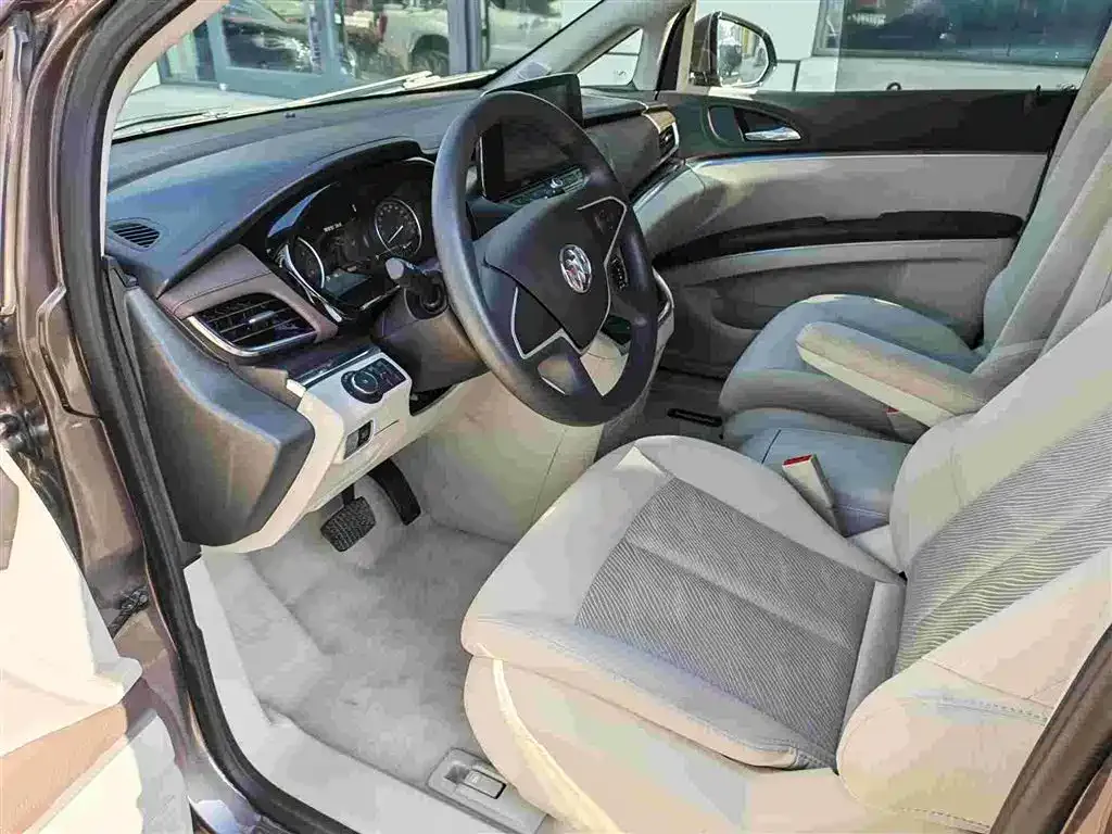 Buick GL8 2022 из CN, фото 6