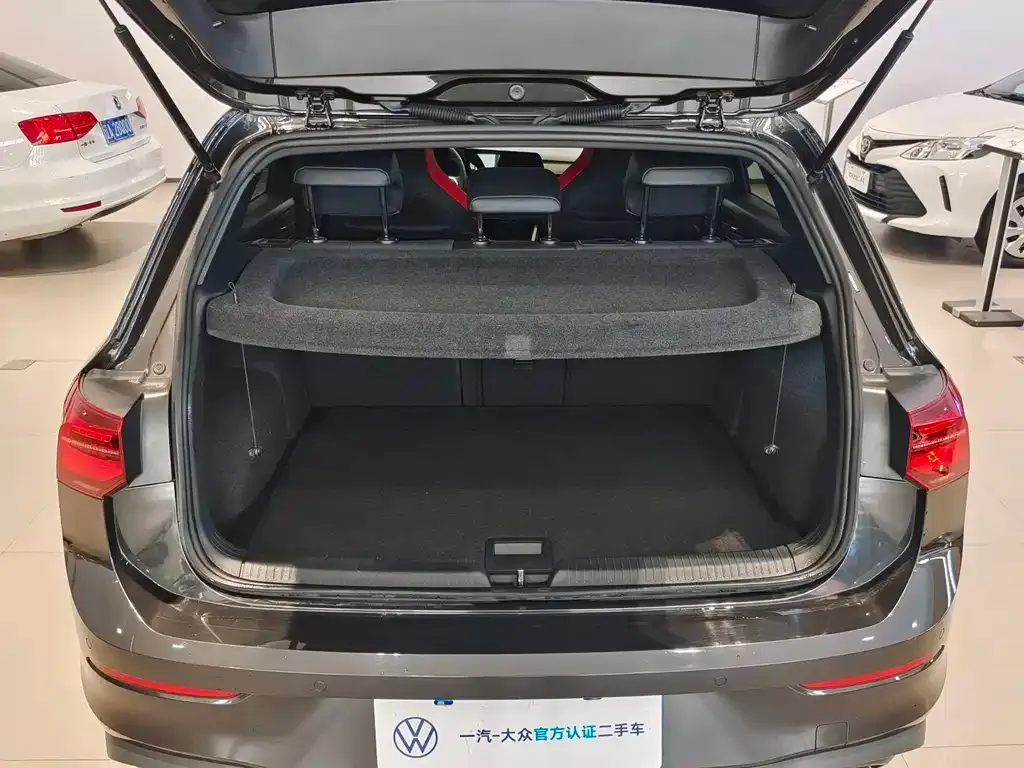 Volkswagen Golf GTI 2023 из CN, фото 8