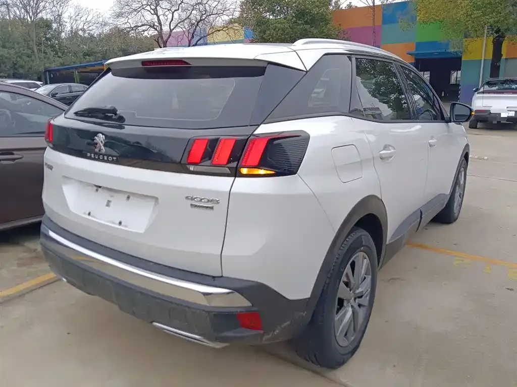 Peugeot 4008 — фото 10