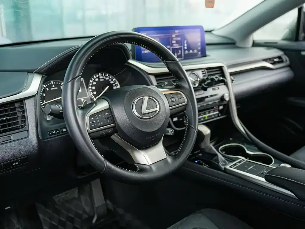 Lexus RX — фото 7