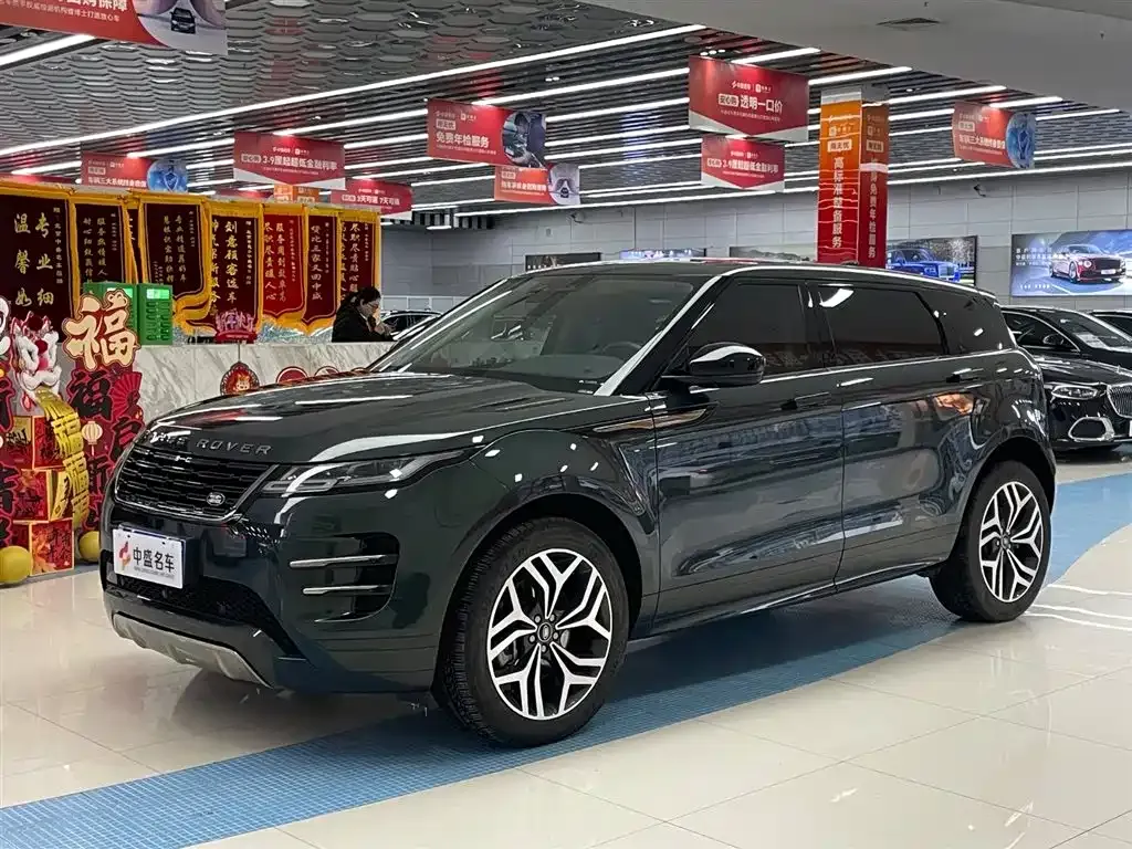Land Rover Evoque — фото 1