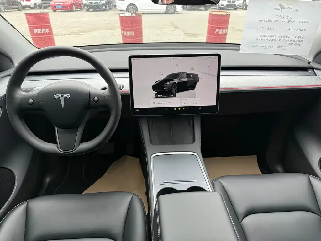 Tesla Model Y — фото 4